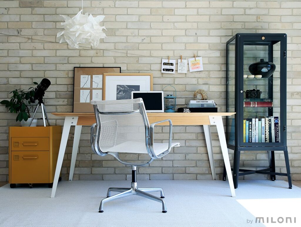 MILONI LOFT biurko aranzacja 1 min